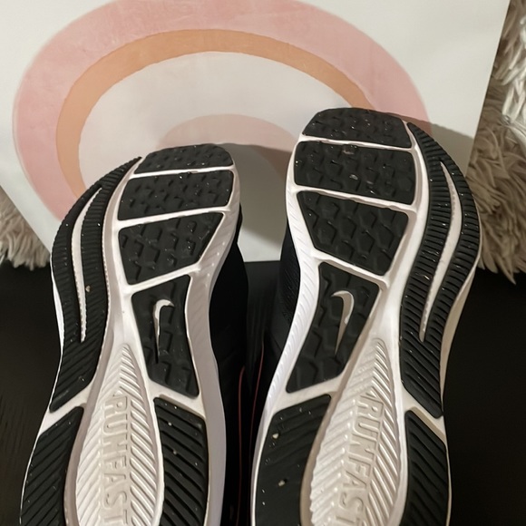 •𝙽𝙴𝚆 𝙽𝙸𝙺𝙴 𝚁𝚄𝙽𝙽𝙸𝙽𝙶 𝚂𝙷𝙾𝙴𝚂 - Picture 8 of 9